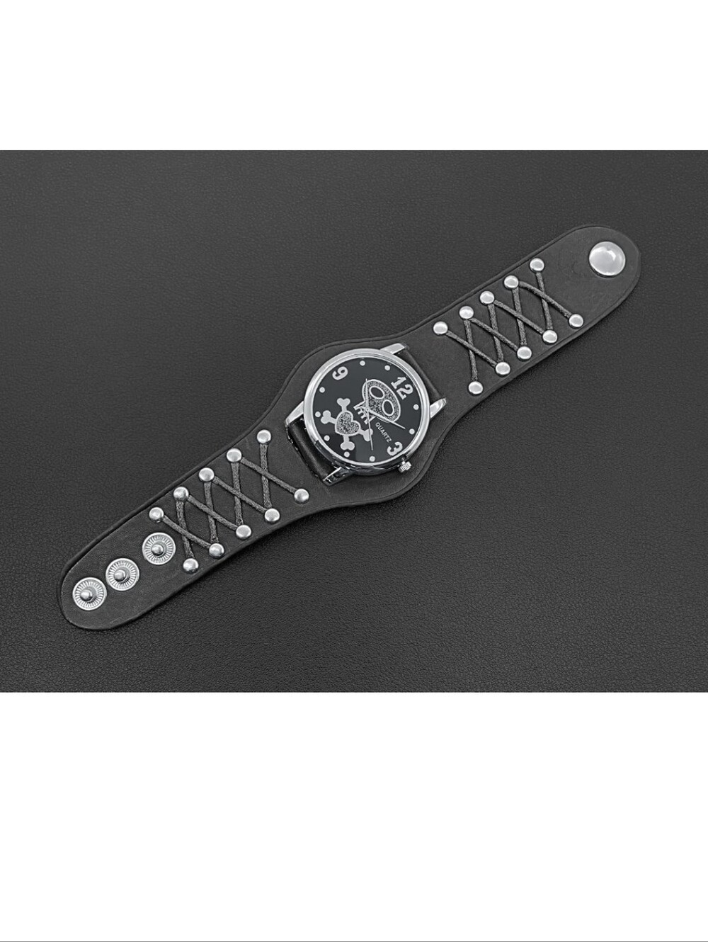 FUN Unisex Goth Black Skull Heart Cuff Watch - Picture 5 of 8